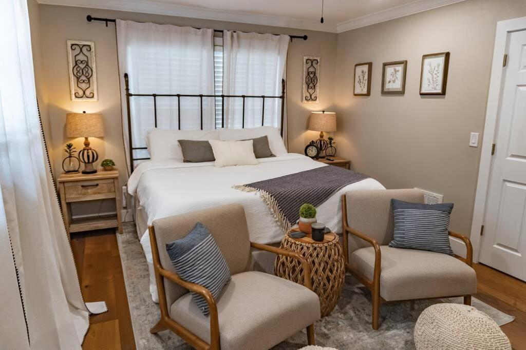 Renovated Downtown Apartment - B ウェストパームビーチ エクステリア 写真